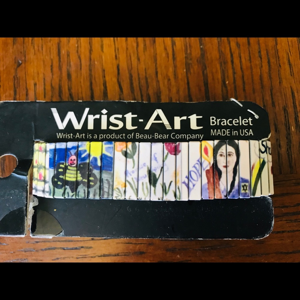 Beau Beau Wrist Art Bracelet 🖼